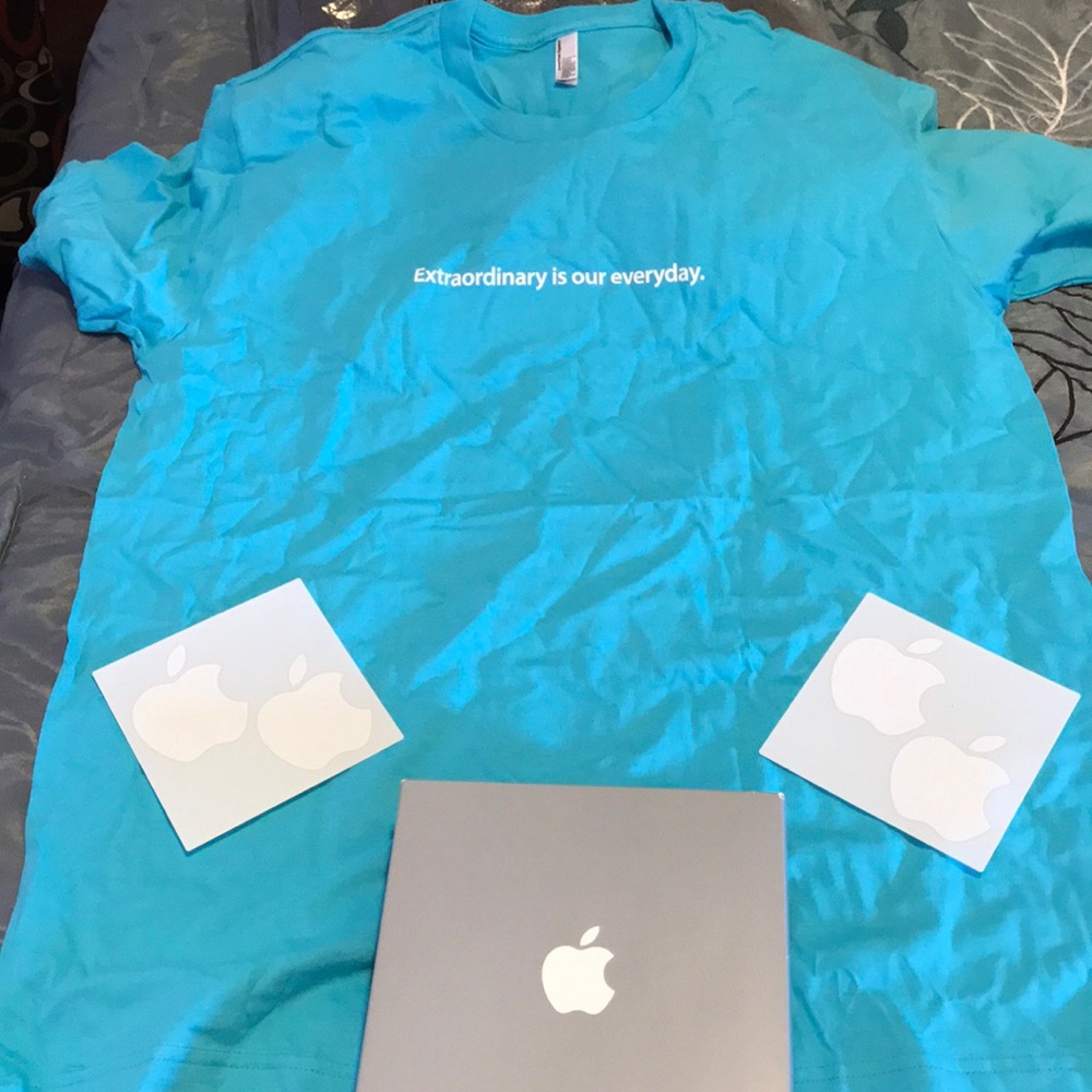 Apple T-shit